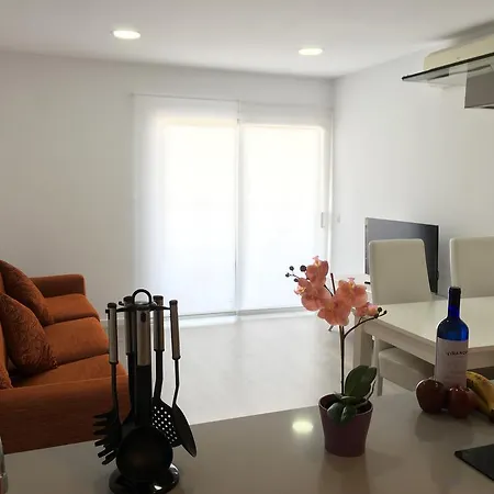 Paradise Tower Tenerife South Apartment *